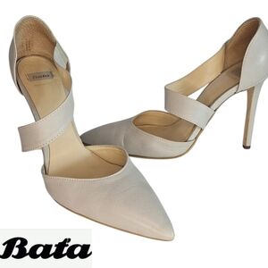 Bata Cream/Beige Stilettos size 9